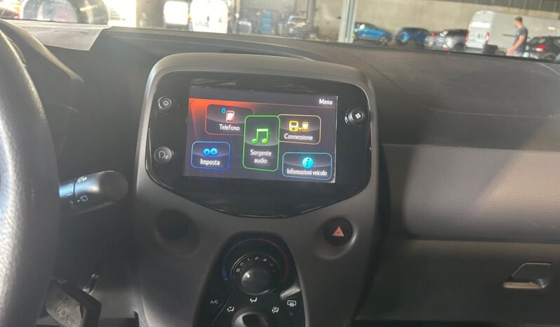 
								PEUGEOT 108 5p 1.0cc VTI s&s 73cv Active full									