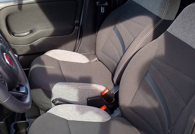 
								FIAT PANDA My22 1.0cc 70cv Hybrid full									