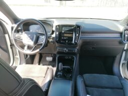 
										VOLVO XC40 2.0 D4 191cv AWD Geartronic R-Design full									