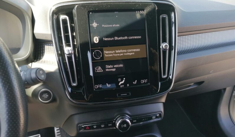 
								VOLVO XC40 2.0 D4 191cv AWD Geartronic R-Design full									