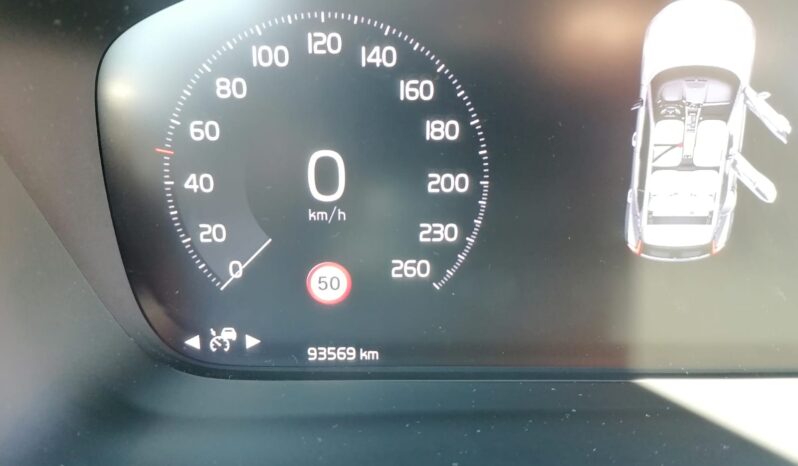 
								VOLVO XC40 2.0 D4 191cv AWD Geartronic R-Design full									