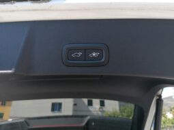 
										VOLVO XC40 2.0 D4 191cv AWD Geartronic R-Design full									