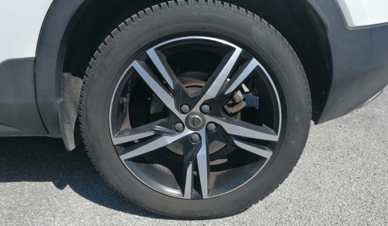 
								VOLVO XC40 2.0 D4 191cv AWD Geartronic R-Design full									