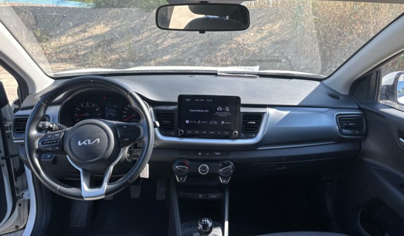
								KIA STONIC 1.2cc 84cv URBAN full									