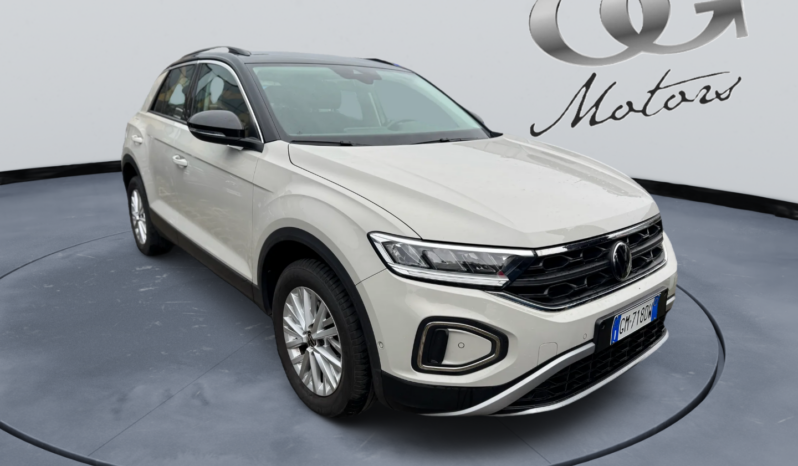 
								Volkswagen T-Roc 1.0cc TSI 110cv Life full									