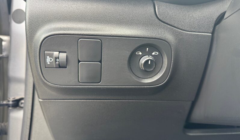 
								Citroen C3 1.2cc PureTech 83cv PLUS full									