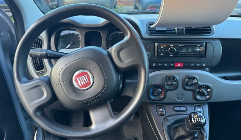 
								FIAT PANDA My22 1.0cc 70cv Hybrid full									