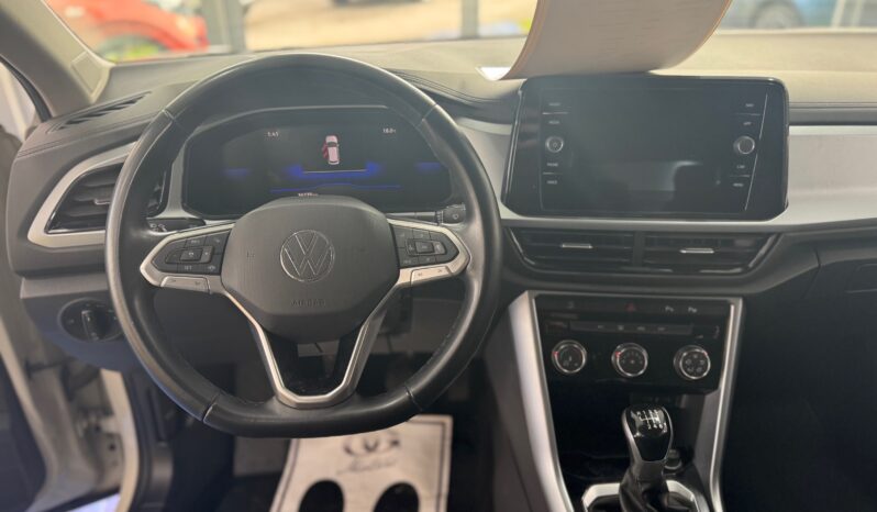 
								Volkswagen T-Roc 1.0cc TSI 110cv Life full									