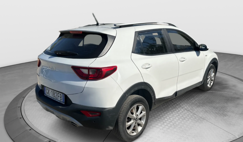 
								KIA STONIC 1.2cc 84cv URBAN full									