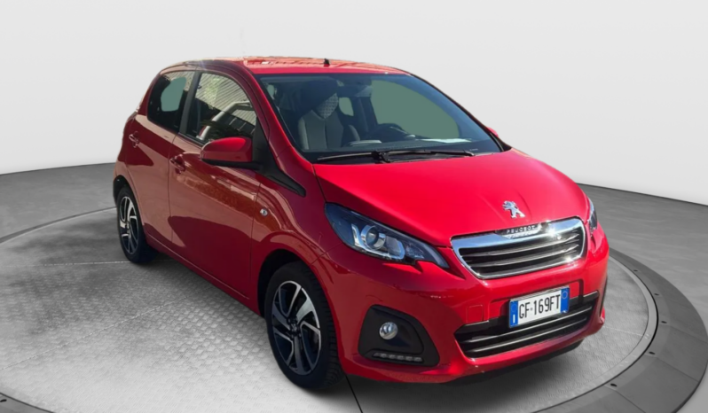 
								PEUGEOT 108 5p 1.0cc VTI s&s 73cv Active full									