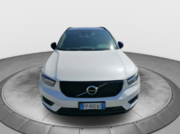 
										VOLVO XC40 2.0 D4 191cv AWD Geartronic R-Design full									
