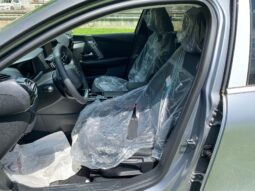 
										Citroen C4 1.2cc 130cv EAT8 Autom. SHINE full									