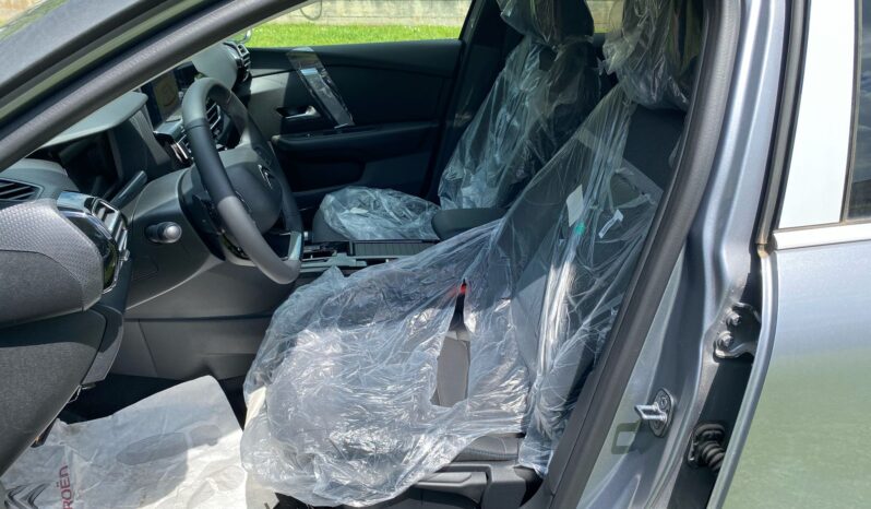 
								Citroen C4 1.2cc 130cv EAT8 Autom. SHINE full									