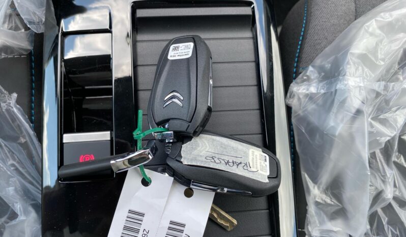 
								Citroen C4 1.2cc 130cv EAT8 Autom. SHINE full									