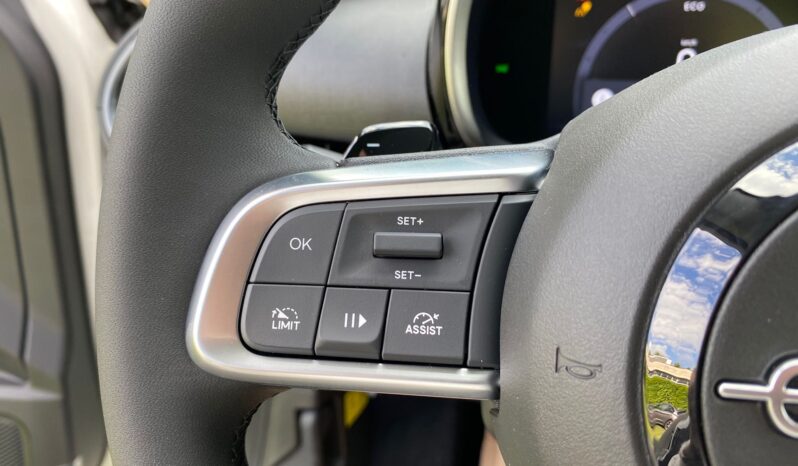 
								FIAT 600 1.2cc 110cv HYBRID full									