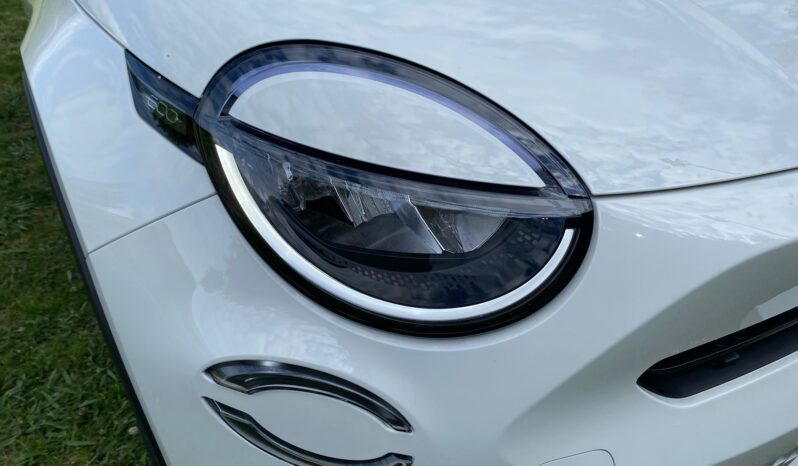 
								FIAT 600 1.2cc 110cv HYBRID full									