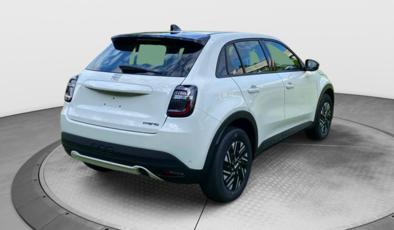 
								FIAT 600 1.2cc 110cv HYBRID full									