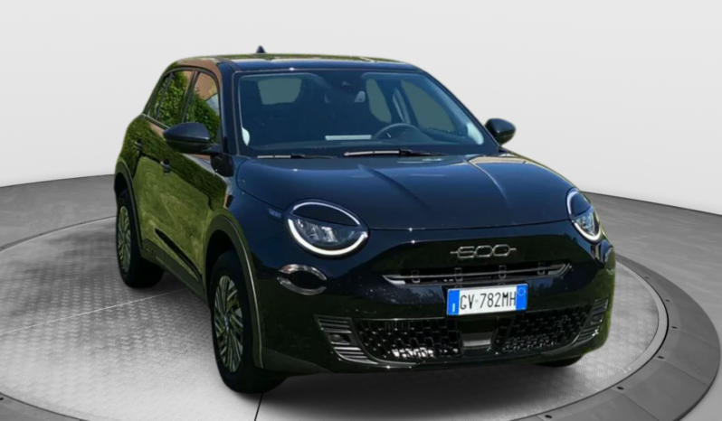 
								FIAT 600 1.2cc 110cv HYBRID full									