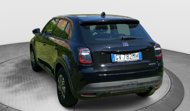 
								FIAT 600 1.2cc 110cv HYBRID full									