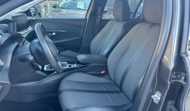 
								PEUGEOT 208 1.5cc BlueHDI 100cv ALLURE full									