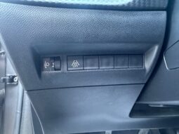 
										PEUGEOT 208 1.5cc BlueHDI 100cv ALLURE full									