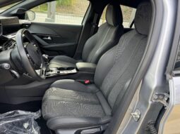 
										PEUGEOT 208 1.2cc PureTech 100cv S&S GT full									