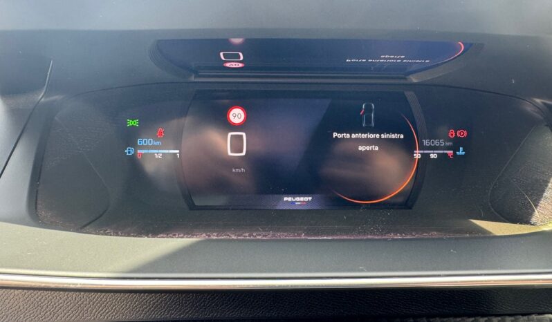 
								PEUGEOT 208 1.2cc PureTech 100cv S&S GT full									