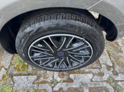 
										Lancia Ypsilon 1.0 70CV Hybrid Silver Plus full									