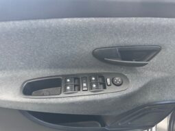 
										Lancia Ypsilon 1.0 70CV Hybrid Silver Plus full									