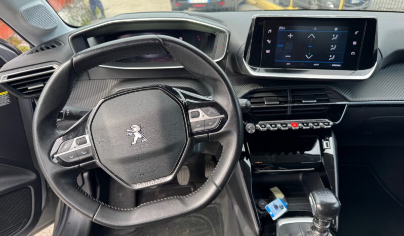 
								PEUGEOT 208 1.5cc BlueHDi 100cv ALLURE full									