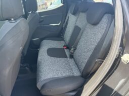 
										Lancia Ypsilon 1.0 70CV Hybrid Silver Plus full									