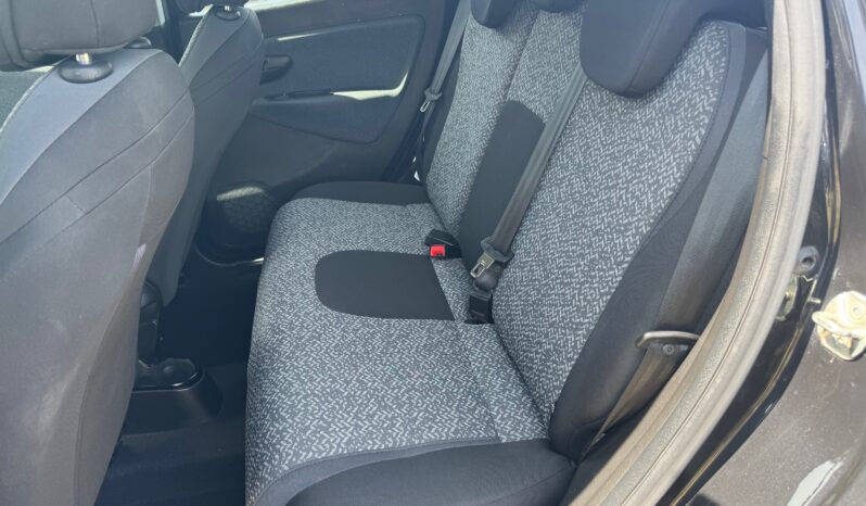 
								Lancia Ypsilon 1.0 70CV Hybrid Silver Plus full									