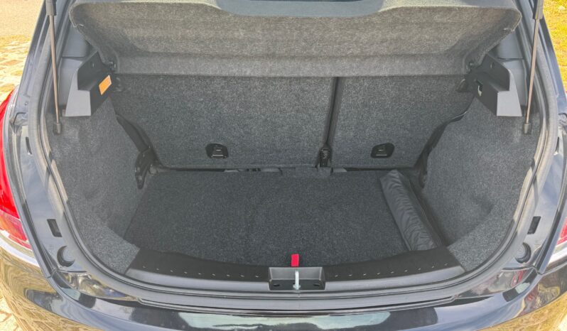 
								Lancia Ypsilon 1.0 70CV Hybrid Silver Plus full									