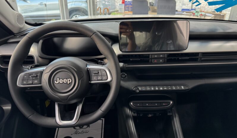 
								JEEP AVENGER 1.2cc MHEV 100cv DCT SUMMIT full									