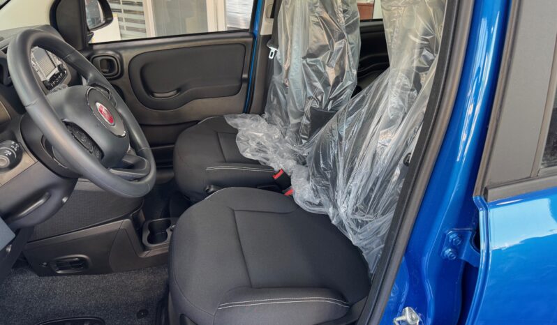 
								FIAT Panda 1.0cc 70cv HYBRID ADAS full									