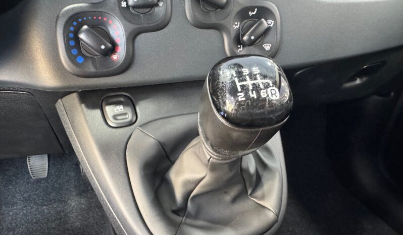 
								FIAT Panda 1.0cc 70cv HYBRID ADAS full									