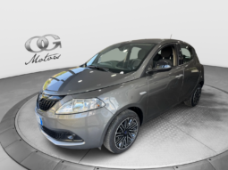 Lancia Ypsilon 1.0 70CV Hybrid Silver Plus