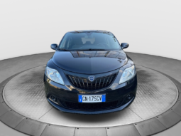 
										Lancia Ypsilon 1.0 70CV Hybrid Silver Plus full									