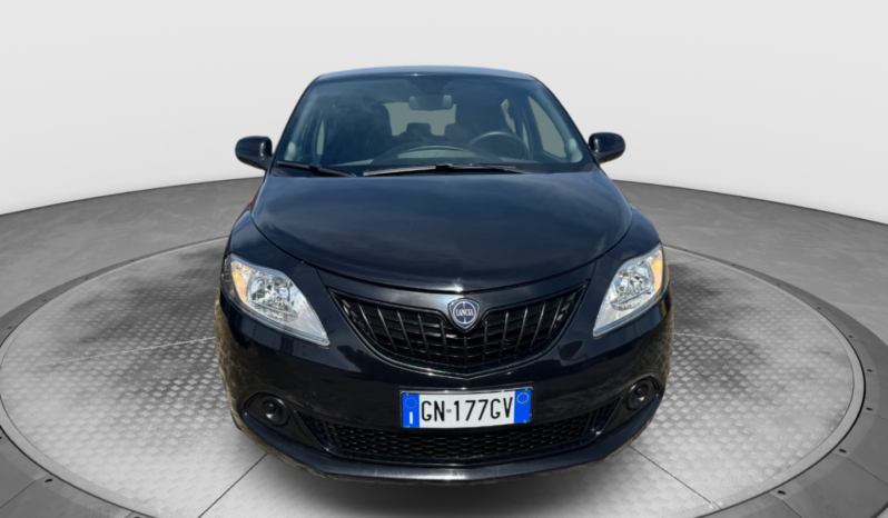 
								Lancia Ypsilon 1.0 70CV Hybrid Silver Plus full									