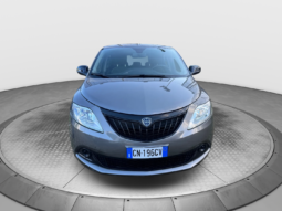 
										Lancia Ypsilon 1.0 70CV Hybrid Silver Plus full									