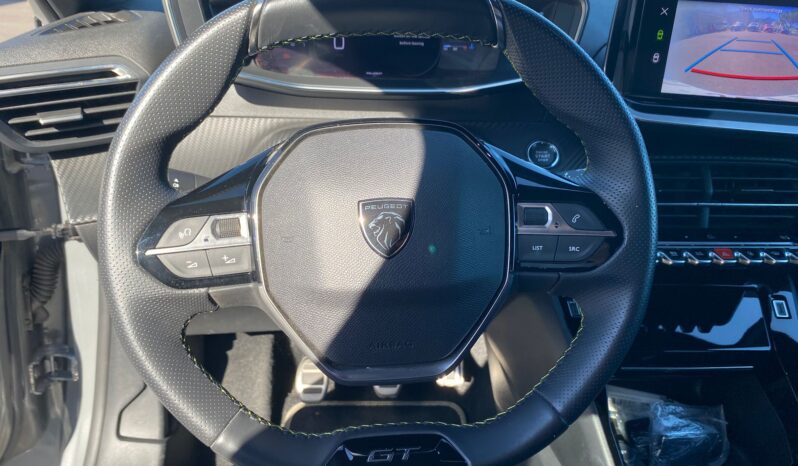 
								PEUGEOT 208 1.2cc PureTech 100cv S&S GT full									