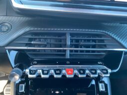
										PEUGEOT 208 1.2cc PureTech 100cv S&S GT full									
