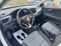 
										KIA STONIC 1.2cc 84cv URBAN full									