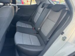 
										KIA STONIC 1.2cc 84cv URBAN full									