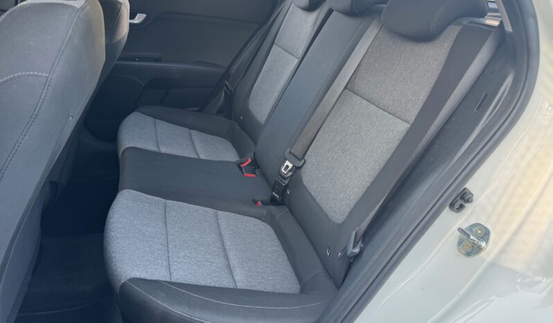 
								KIA STONIC 1.2cc 84cv URBAN full									
