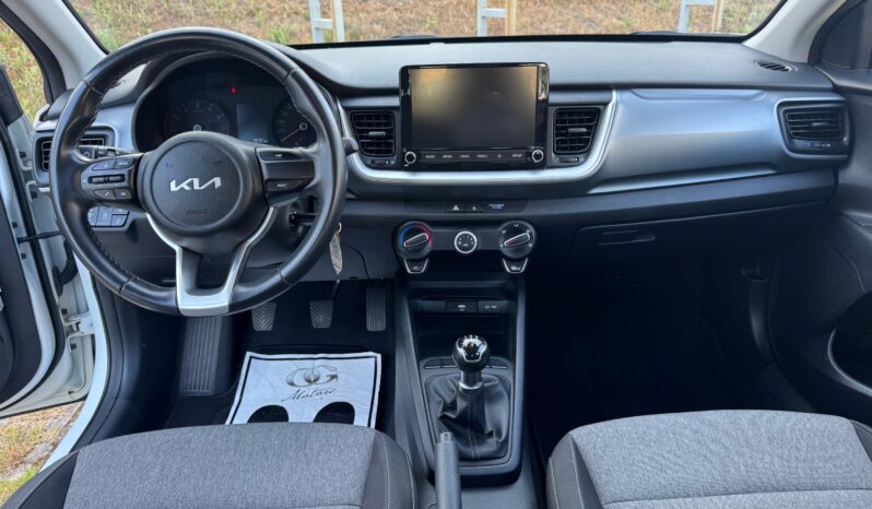 
								KIA STONIC 1.2cc 84cv URBAN full									