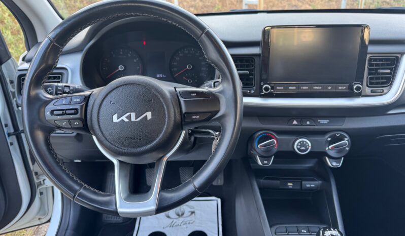 
								KIA STONIC 1.2cc 84cv URBAN full									