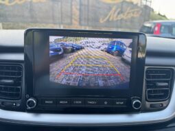 
										KIA STONIC 1.2cc 84cv URBAN full									