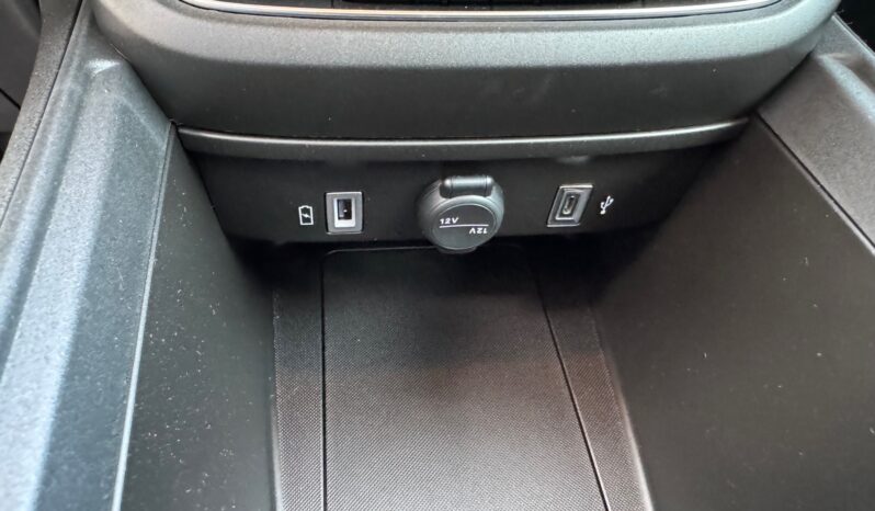 
								JEEP AVENGER 1.2cc MHEV 100cv DCT ALTITUDE full									