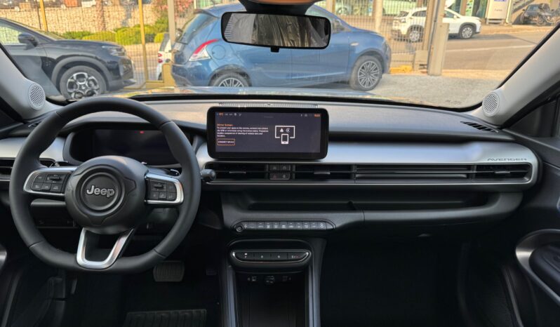 
								JEEP AVENGER 1.2cc MHEV 100cv DCT ALTITUDE full									
